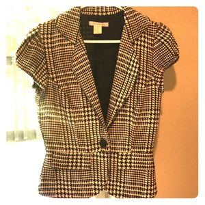 Vest/cardigan/blazer